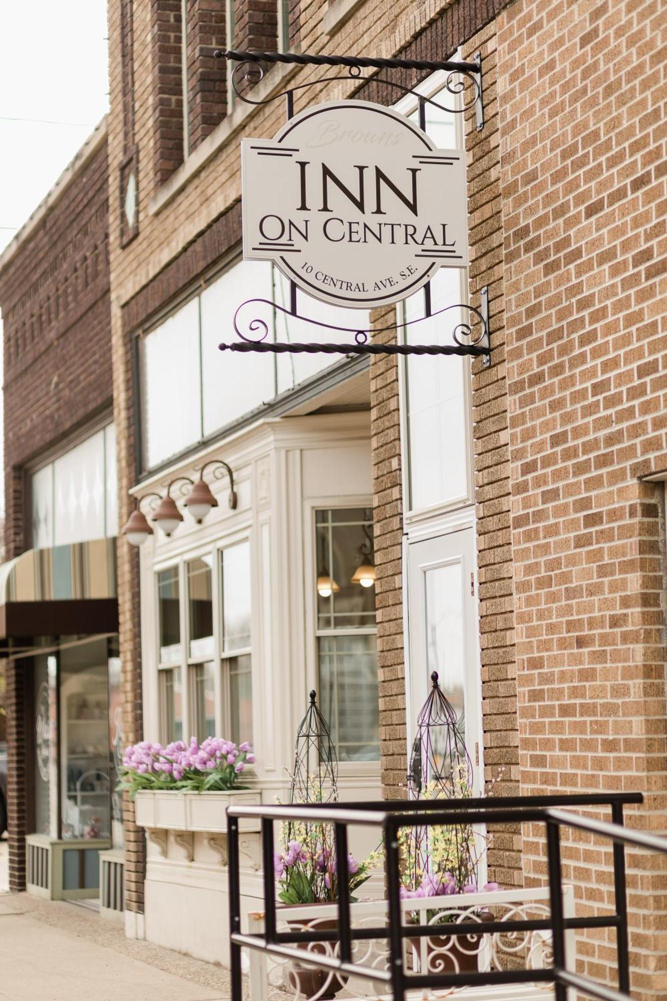 Inn On Central Le Mars Exterior photo